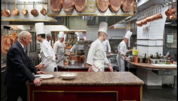 Vive la Cuisine: احتفل بالحياة مع فن الطهي الفرنسي