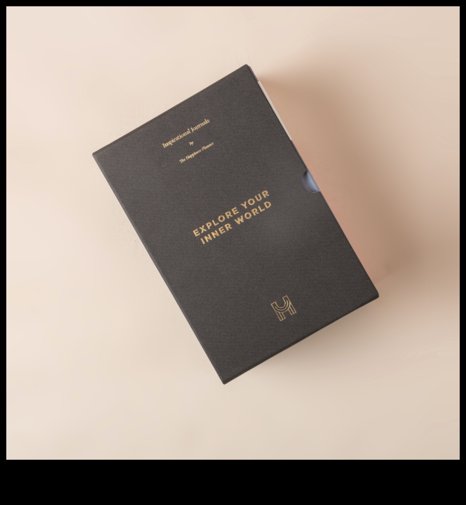 رحلة داخل: اكتشف عالمك الداخلي مع هذه الكتب عن التأمل